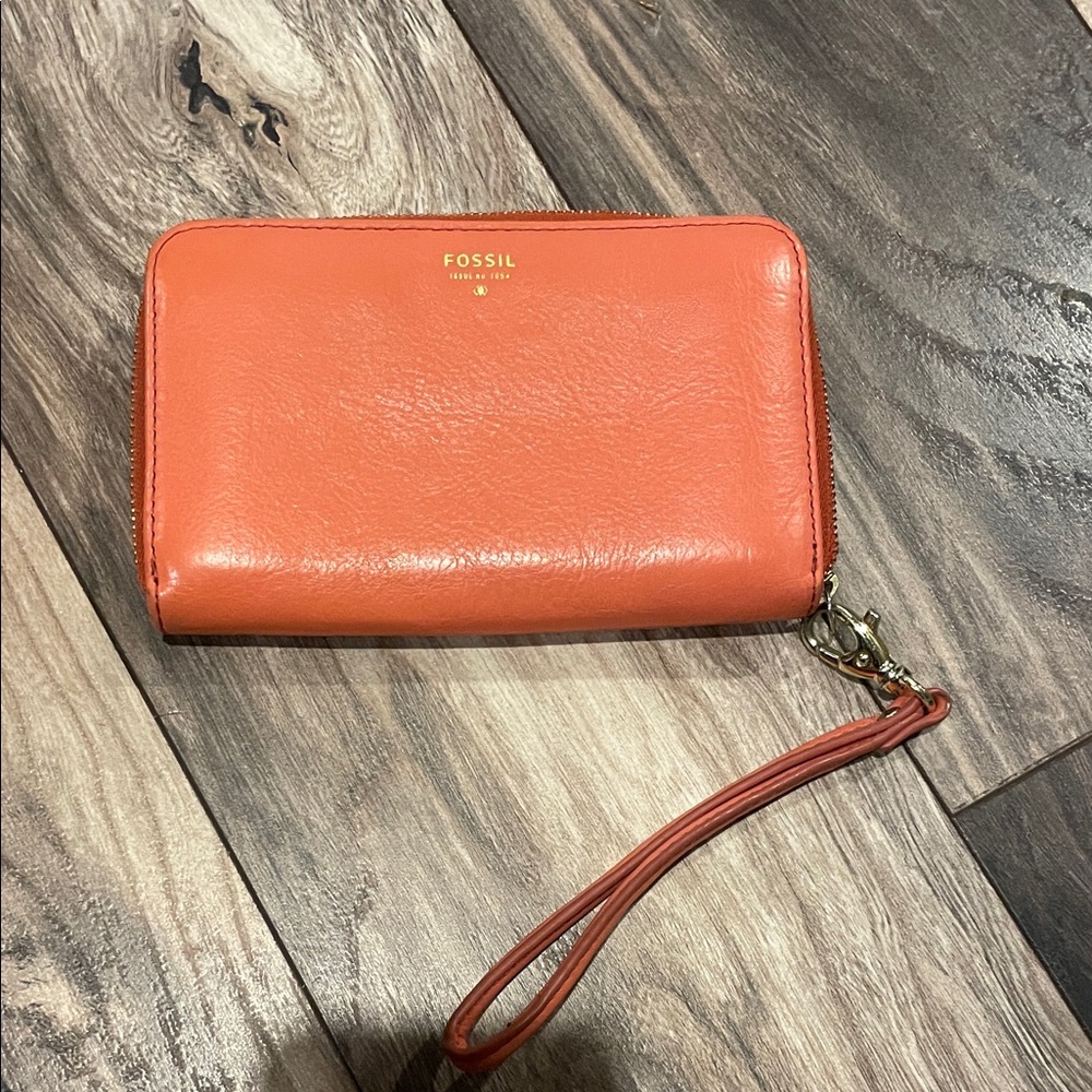 Fossil Coral Wristlet Wallet